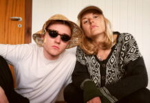 Ny dansk lofi-pop-duo udgiver PMS-singlen ”red blues”