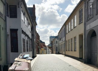 17 to 70 – Songs of delight & dejection
