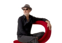 Aske Jacoby deler kindheste ud med ny musikvideo