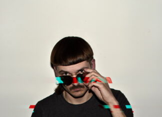 Lou Z – Honey. Cobra.