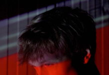 JEONA tilkendegiver sin kærlighed