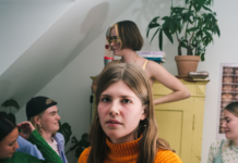 iomfro hylder kvindelighedens mangfoldighed på poetisk debutsingle