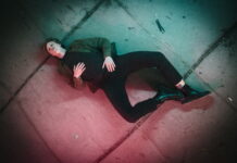 JEONA opvejer de hurtige forelskelser