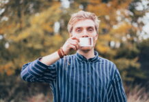 LIEBRA stråler af kærlighed på debutsinglen “This Feeling”