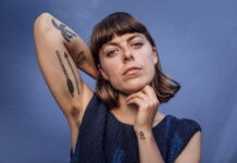 TERESE – “De Lyser Blå”