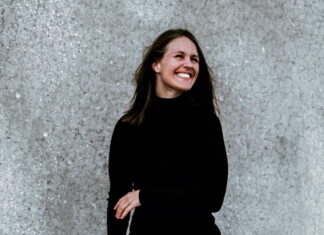 Den danske jazzsangerinde Nina Stark udgiver sit debutalbum “Organic”