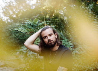 Alexander Woods udgiver EP’en “Back on Track”