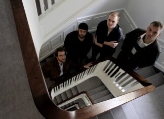 Noiserockerne WRITHE proklamerer “I Am The Sun” på anden single og video fra debutalbum