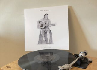 Steen nåede at se og høre sit nye album