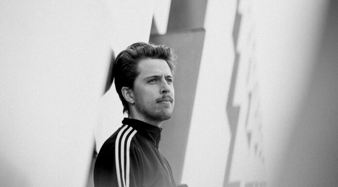 Ny single fra he is tall.