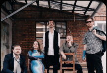 Dansk/tyrkisk psych rock-kvintet TUHAF udsender debutalbum