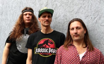 Rock n ‘roll-powertrioen OTAN RAW udsender første single fra debutalbum