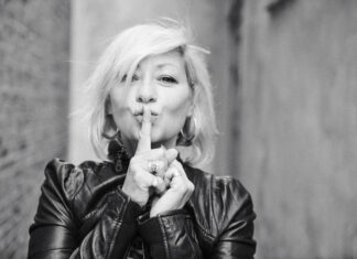 Dicte udgiver single og annoncerer nyt album